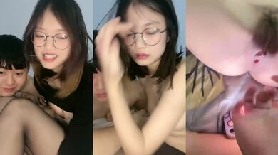 新人！【泡泡鱼妹妹】两个00后可爱眼镜妹~舌吻互舔无套啪啪~稚嫩的少女胴体，看了流鼻血 (5)